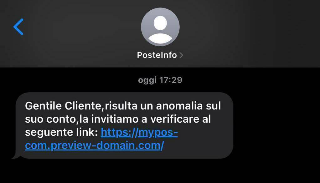 Occhio alla truffa dell’sms: clicca su un link della banca e "perde" 15.000 euro