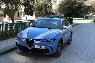 Pesaro - Nell’auto a noleggio 29 dosi di cocaina e quasi 1200 euro, arrestato albanese