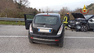 Castelfidardo - Incidente stradale, frontale tra due auto