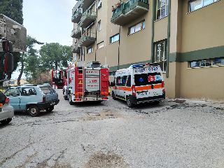 Ancona – Allarme ed autoscala dei pompieri per salvarla ma era solo andata all’ospedale