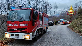 Montegallo - Cercatore di tartufi scivola tra i boschi e si infortuna ad una caviglia