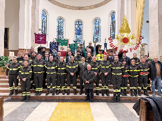 Pescara - Vigili del Fuoco, Capitaneria e Genio festeggiano Santa Barbara