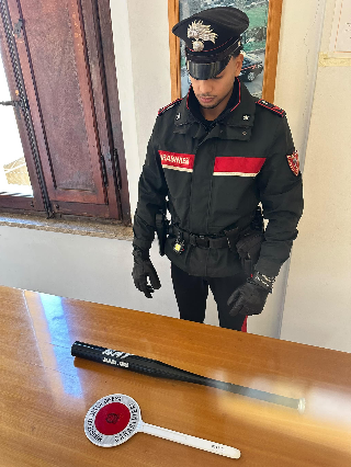 Senigallia - Carabinieri in azione: sequestrata una mazza da baseball e denunciato un ventenne