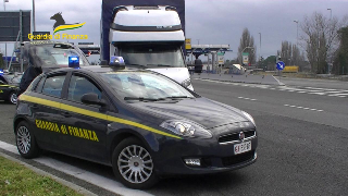 Pesaro - Guardia di Finanza scopre 11 lavoratori in nero