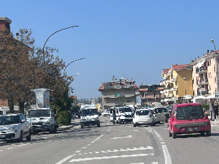 San Benedetto del Tronto - Incidente sulla SS16 a Ragnola: scontro tra due auto, nessun ferito