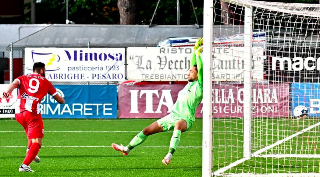 Vis-Pescara 2-4: pesaresi ribaltati dopo il doppio vantaggio