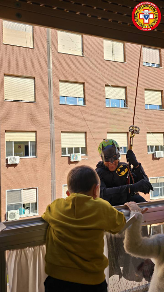 Ancona - Le Maschere del Soccorso Alpino e Speleologico Marche al Salesi