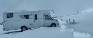 Camper tra la neve del Gran Sasso, ancora disperso il 44enne polacco