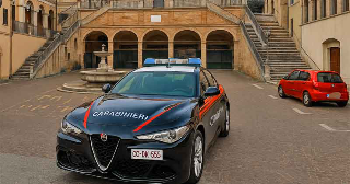 Cupra Marittima - Tenta la fuga su un’auto rubata: fermato 40enne