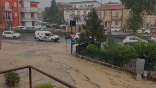 Maltempo nelle Marche: salvato anziano finito fuori strada e chiusure temporanee sulla A14