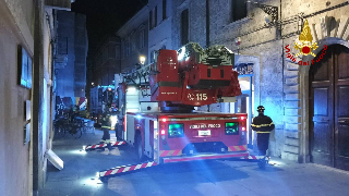 Tempesta di vento nelle Marche: 140 interventi e ragazza ferita ad Ascoli