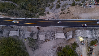 L’Aquila - A24, demolita la seconda carreggiata del viadotto Valle Orsara