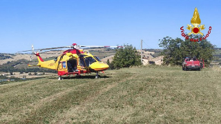 Fermo - Rimane schiacciato da un motocoltivatore, elitrasportato all’ospedale di Torrette