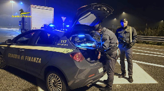 Montemarciano - Sequestrati 170 grammi di hashish durante i controlli notturni della Guardia di Finanza