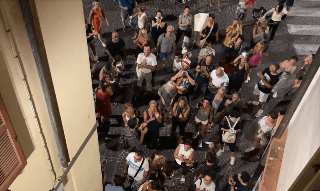 Pesaro - Manifestazione No Vax sotto casa di Ricci, assolti Carriera e altri quattro imputati