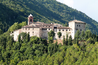 Genga - Spettacoli ed animazioni nel Castello tra musica e sapori
