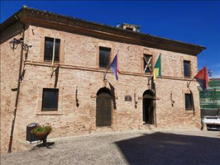 Sarnano - Via ai progetti per Palazzo del popolo, teatro storico e sottoservizi