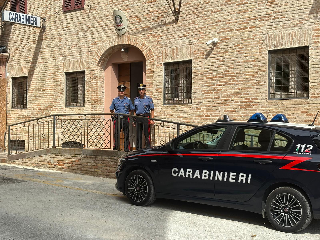 Monte San Vito - Evade dai domiciliari per un aperitivo, arrestato e tradotto in carcere